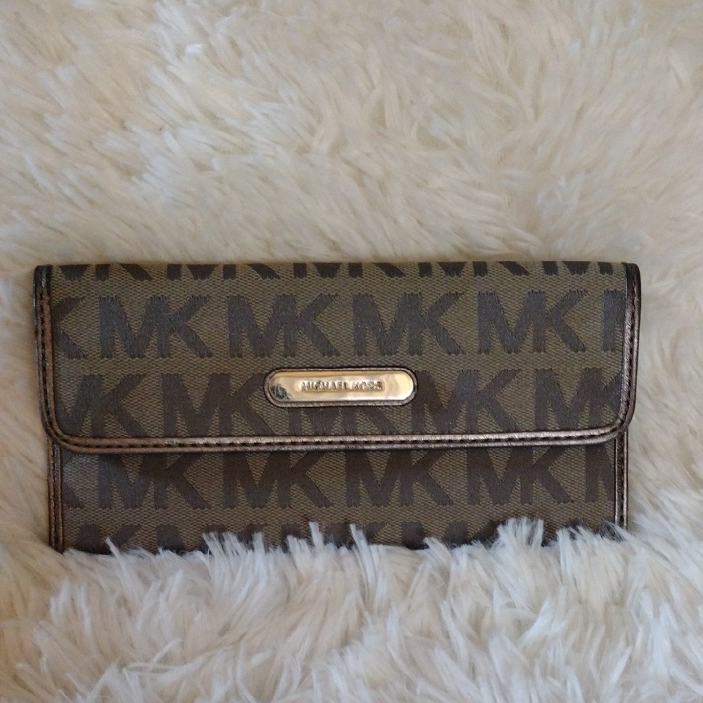 Michael Kors Monogram Grey Wallet